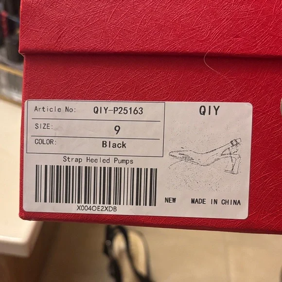 Qi Black Slingback Heels - Picture 6 of 6